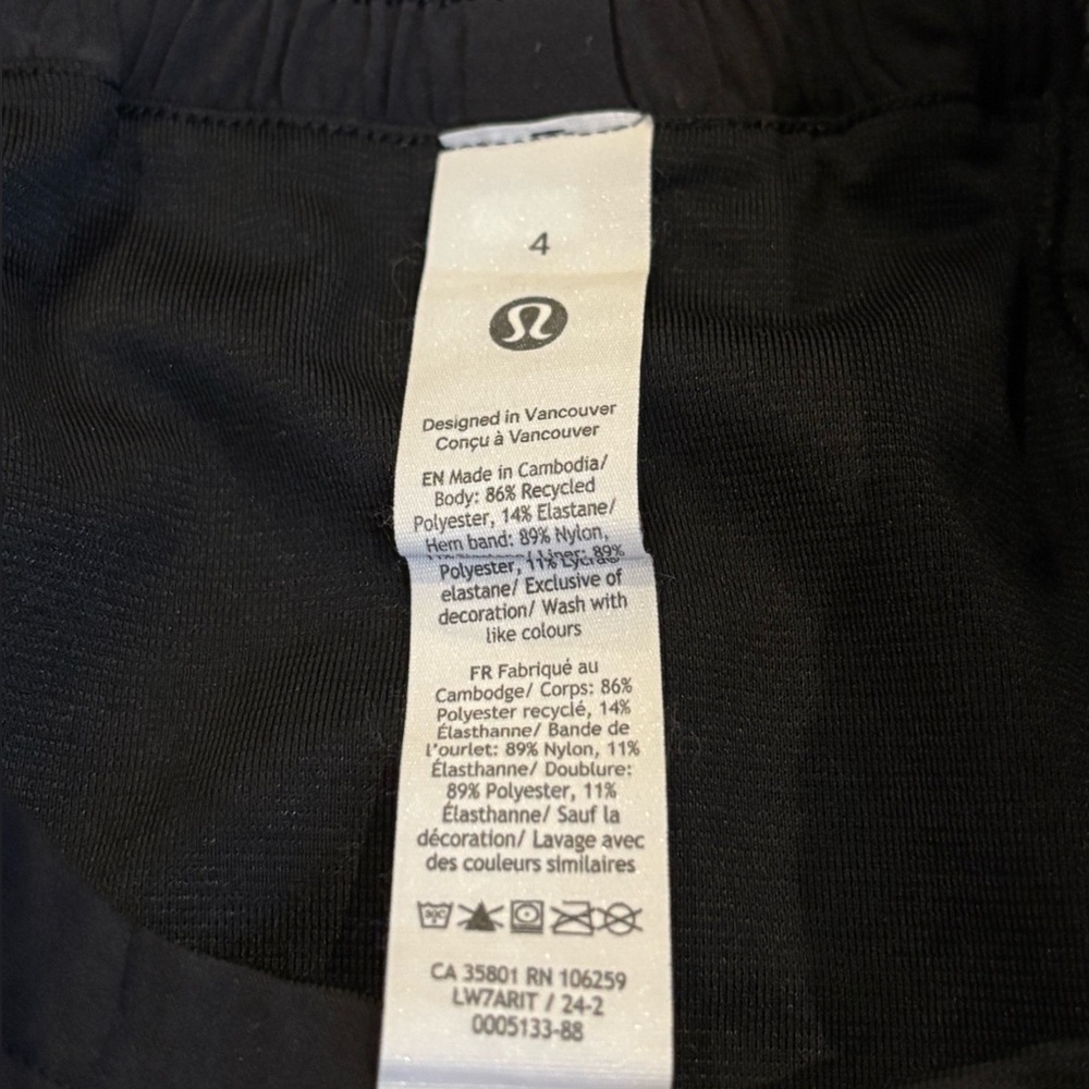 Lululemon Black Hotty Hot High-Rise Lined Short 4" - Picture 7 of 8